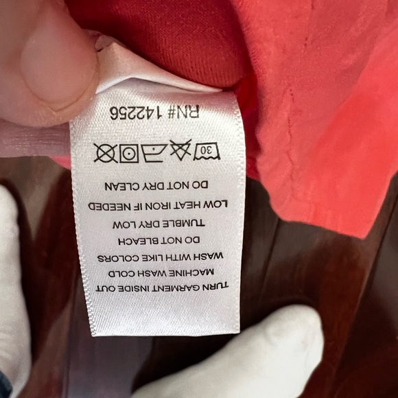 Figs pink  Fitted Short Sleeve Tee - Picture 6 of 6